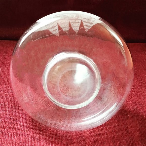 Vintage Tuscany Decanter with Stopper Etched Ship Design with Wide Base - Picture 4 of 4